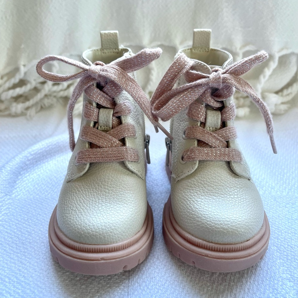 Toddler Girls' Amaya Zipper Lace-Up Combat Boots Ivory - Cat & Jack